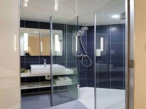Services Croydon Glaziers 3 Shower Screens Caboolture